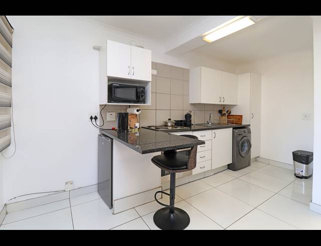 1 BEDROOM APARTMENT FOR SALE IN FERNDALE
